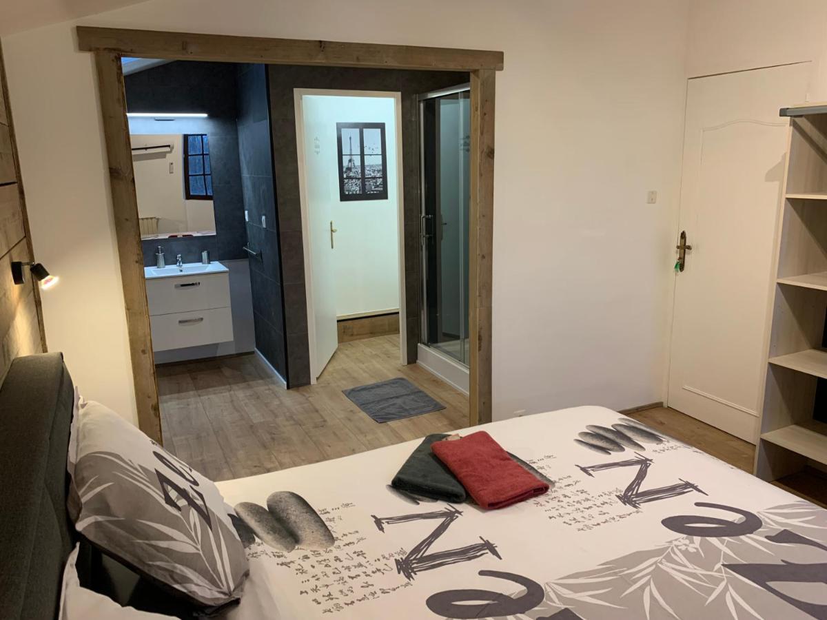 Blanzaguet-Saint-Cybard Le Jardin Des Hirondelles Bed & Breakfast エクステリア 写真